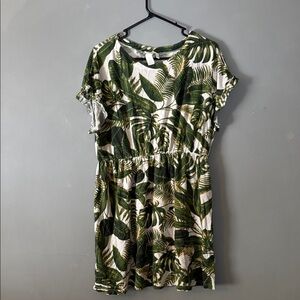 H&M Green Linen Leaf Dress Women's Large Short Sleeve V Neck Knee Length